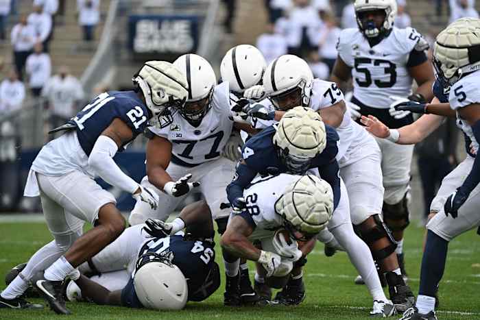 Running back Devyn Ford